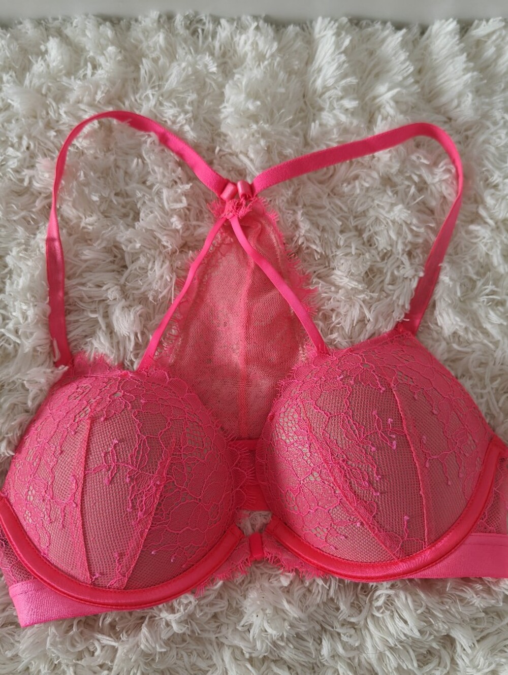 Victoria's Secret Lace Push-Up Bra With Front Closure